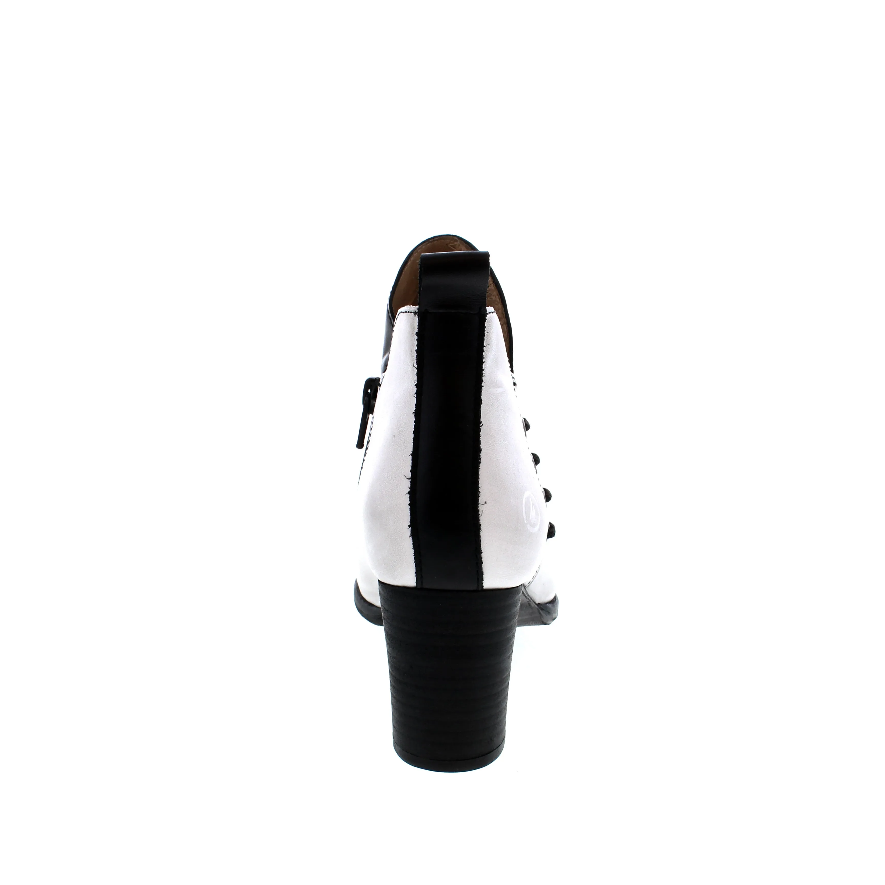 Casta Shanna - White/Black