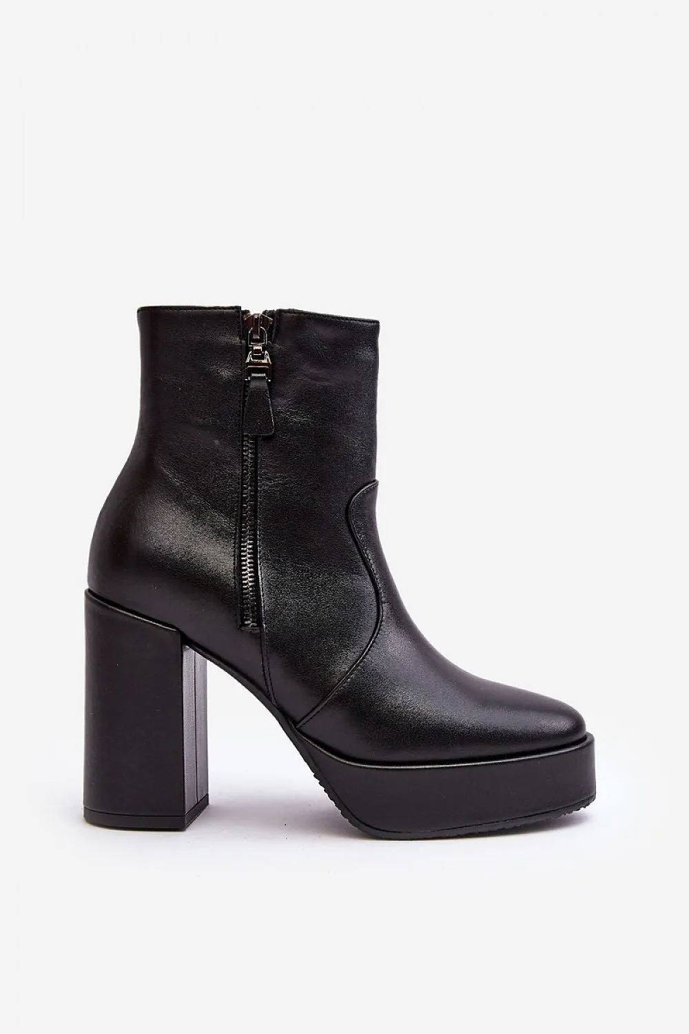 Heel boots