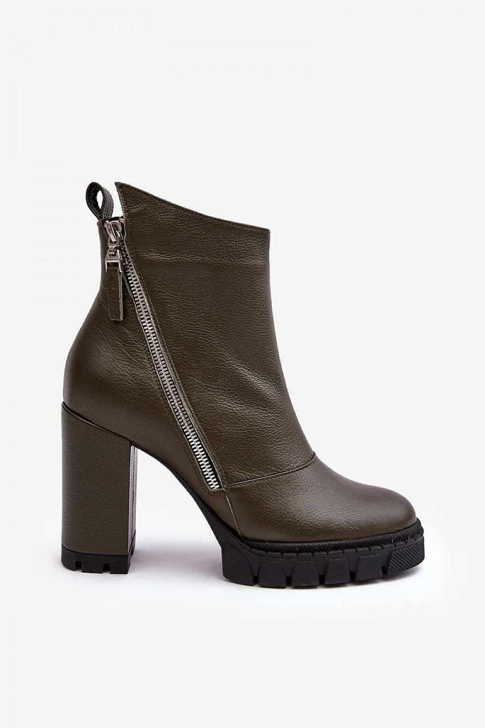 Heel boots