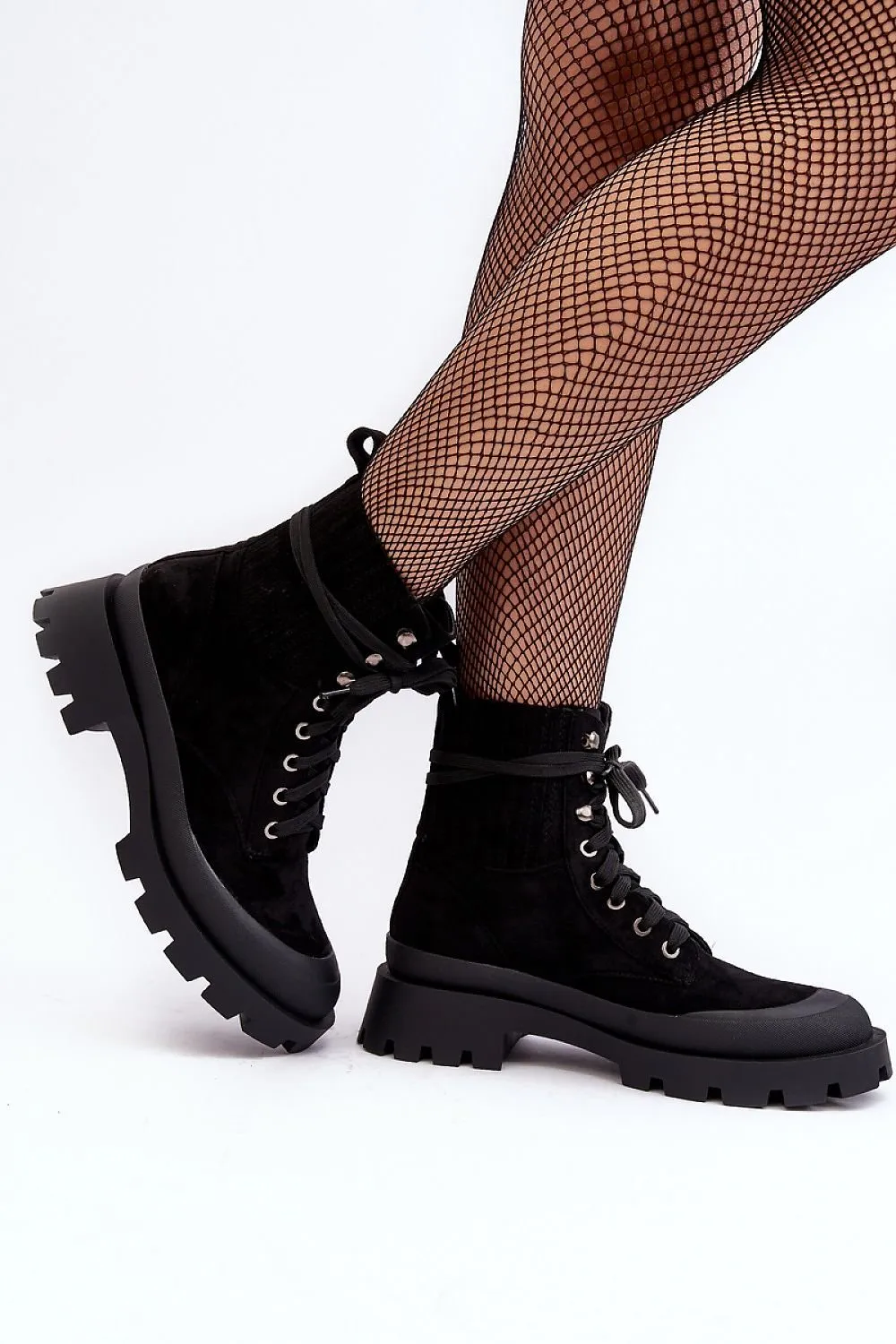 Trapper shoes