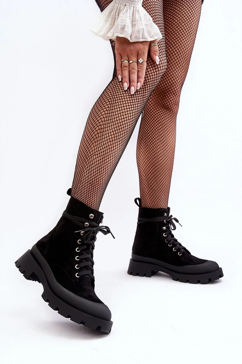 Trapper shoes
