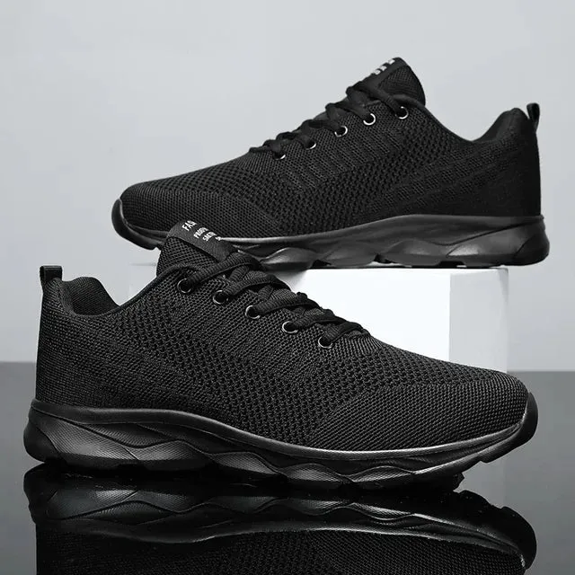 UrbanFit Herren Atmungsaktive Casual Sneakers in Größe
